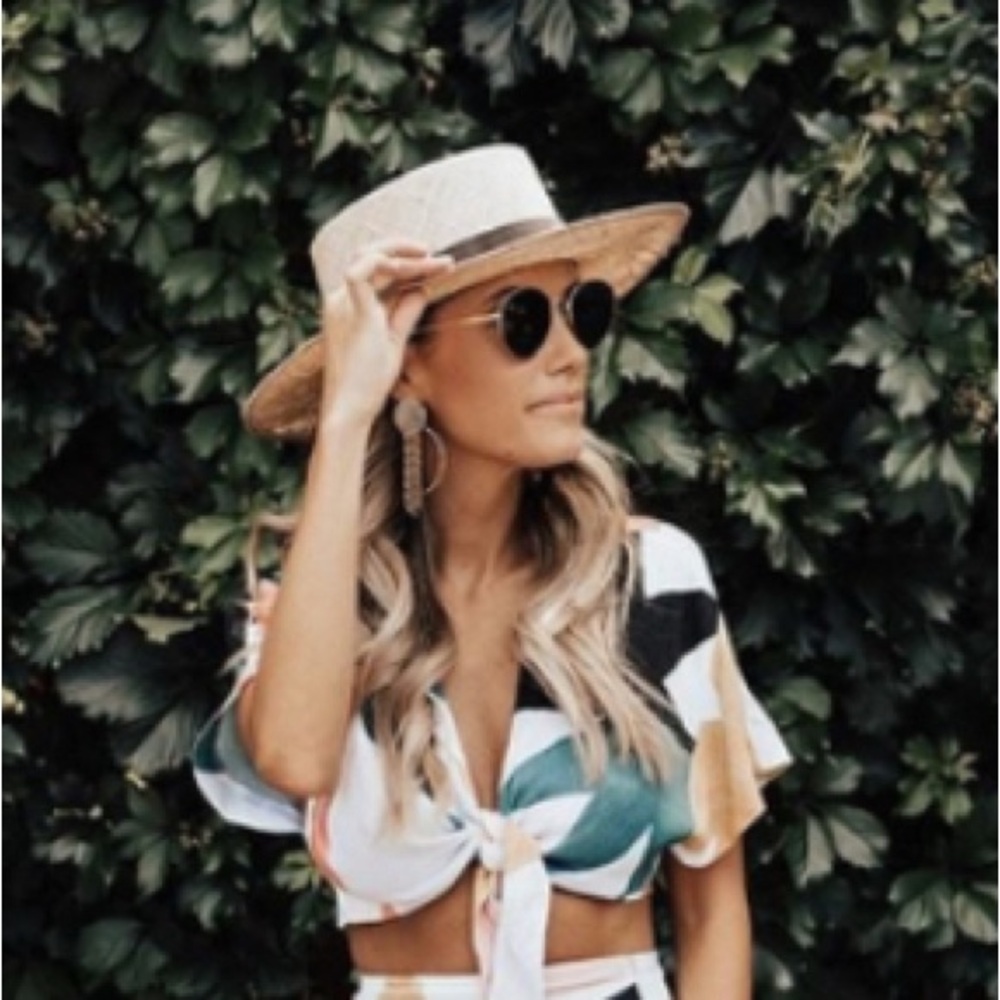 Stylish Multicolor Tie-Front Crop Top